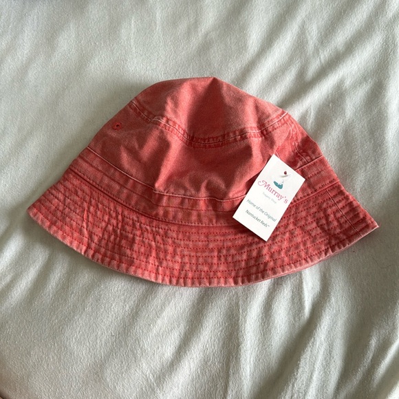 Murray’s Toggery Shop - Picture 1 of 3